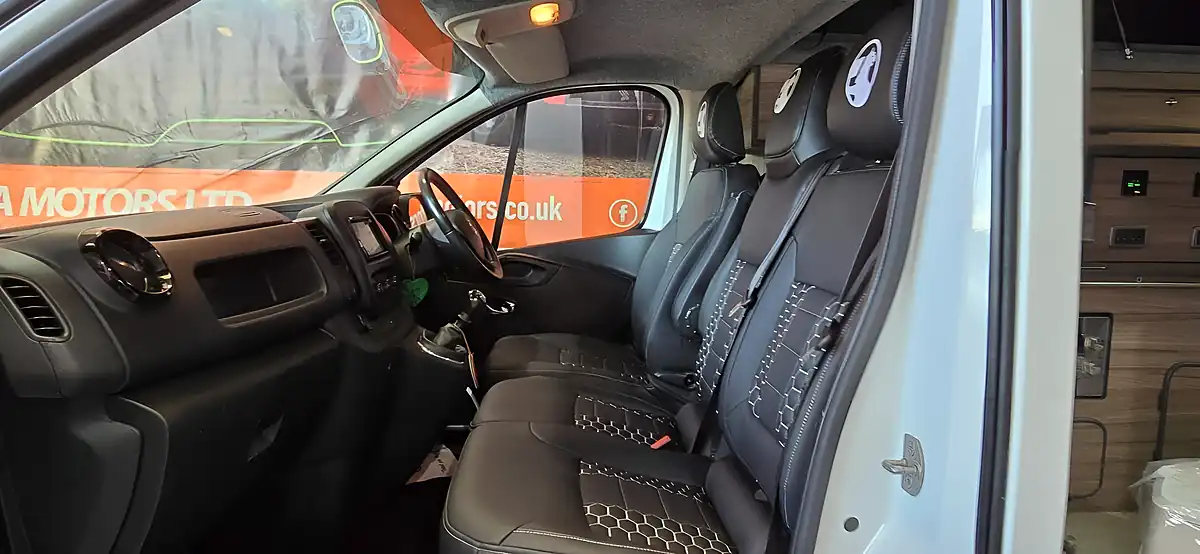Used 2018 Vauxhall Vivaro Sportive White - Interior and Exterior details 19