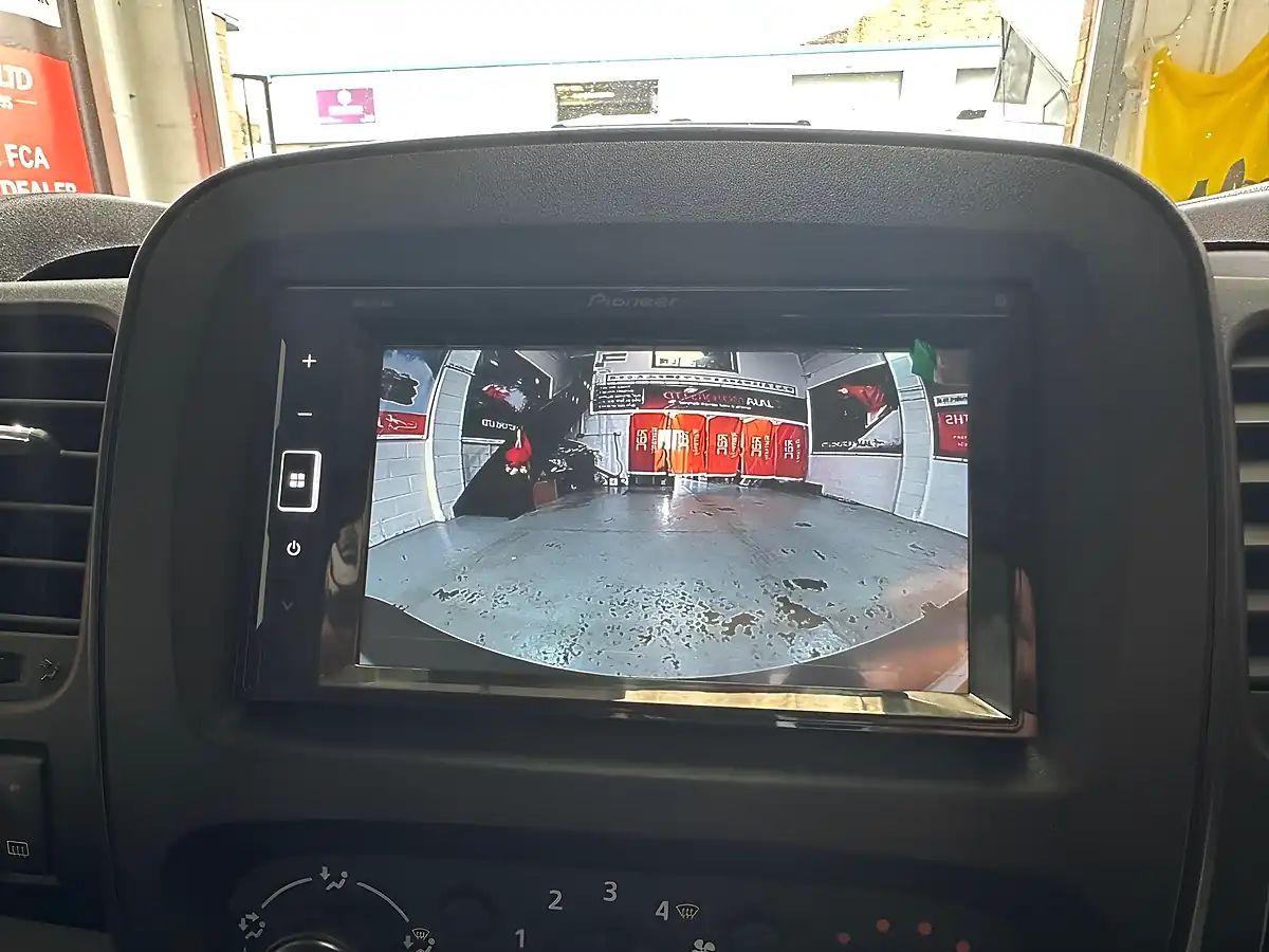 Used 2018 Vauxhall Vivaro Sportive White - Interior and Exterior details 8