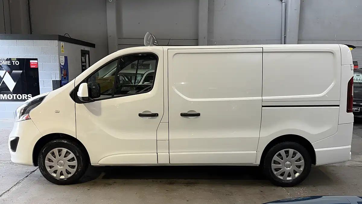 Used 2018 Vauxhall Vivaro Sportive White - Interior and Exterior details 2
