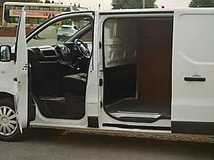 Used 2018 Vauxhall Vivaro Sportive White - Interior and Exterior details 12
