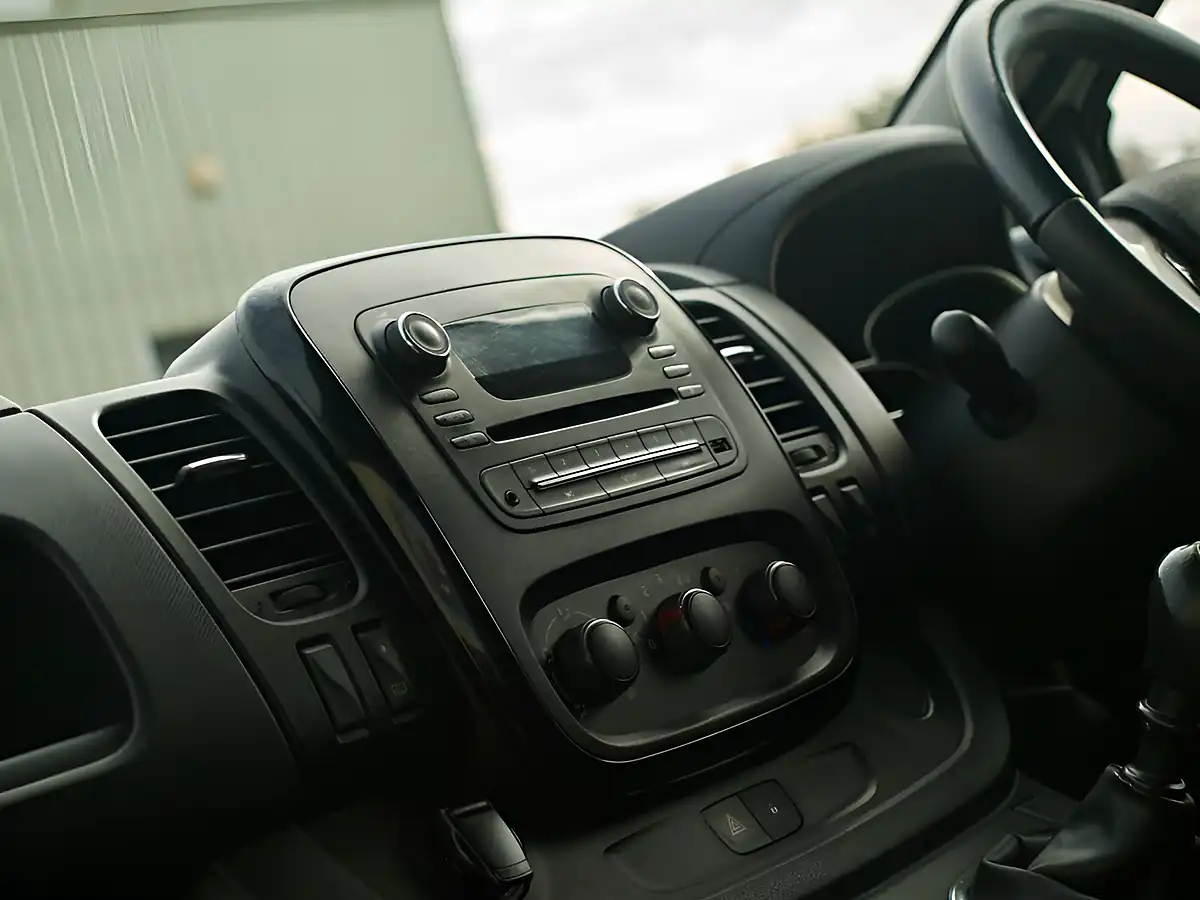 Used 2018 Vauxhall Vivaro Sportive White - Interior and Exterior details 14