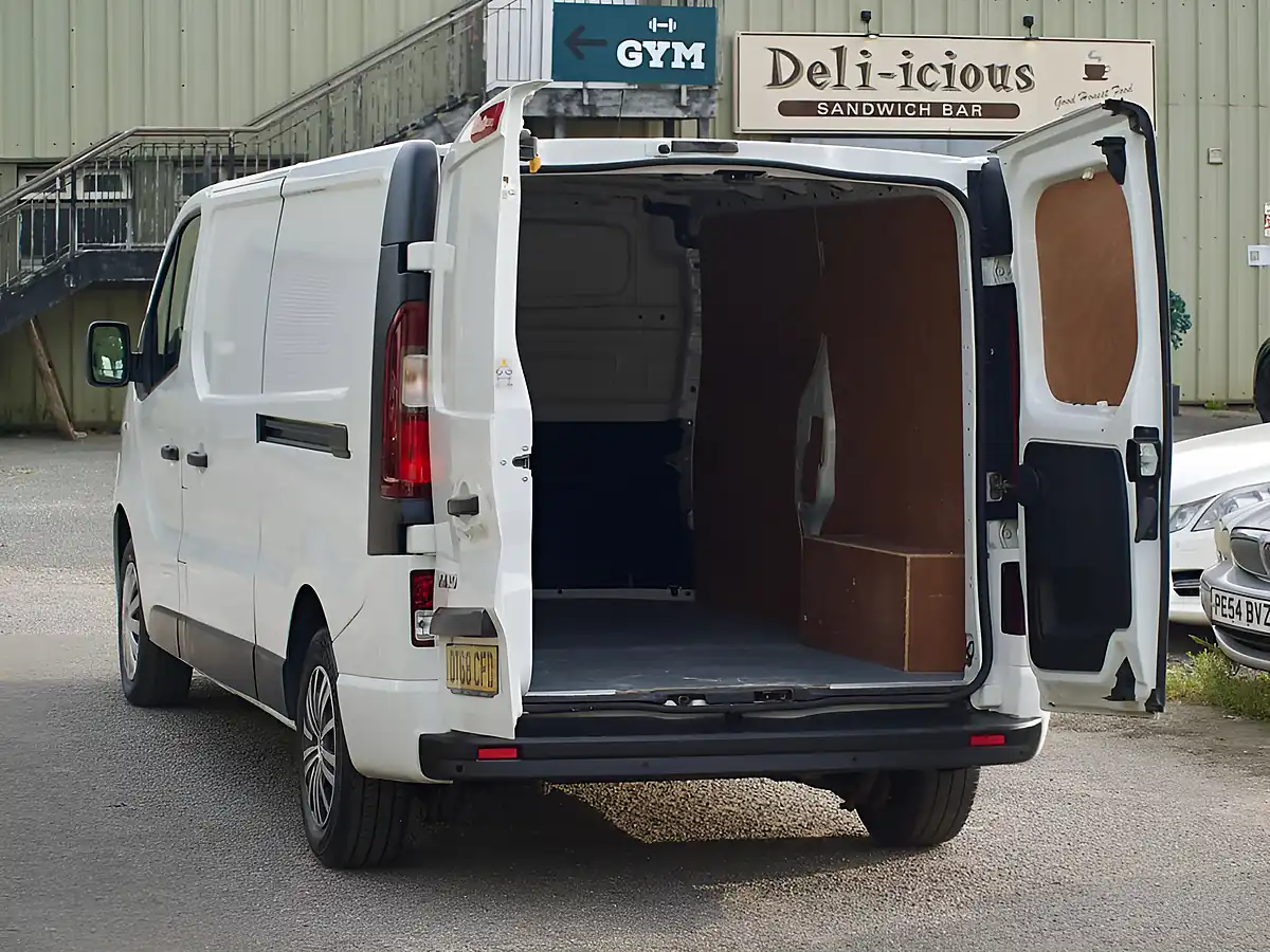 Used 2018 Vauxhall Vivaro Sportive White - Interior and Exterior details 3