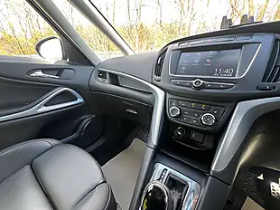 Used 2018 Vauxhall Zafira Sri Nav Sovereign Silver - Interior and Exterior details 20