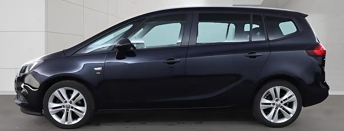 Used 2018 Vauxhall Zafira Tourer Sri Nav Blue - Interior and Exterior details 5