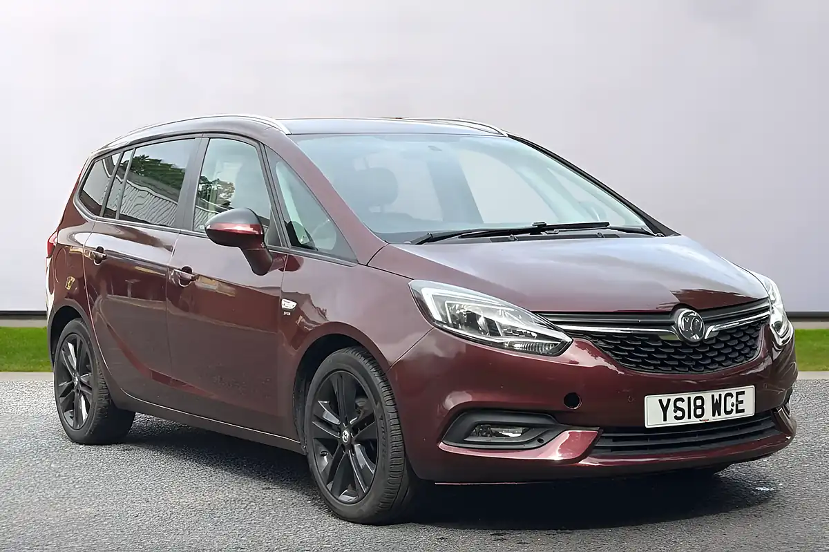Used 2018 Vauxhall Zafira Tourer Sri Nav Red - Front View