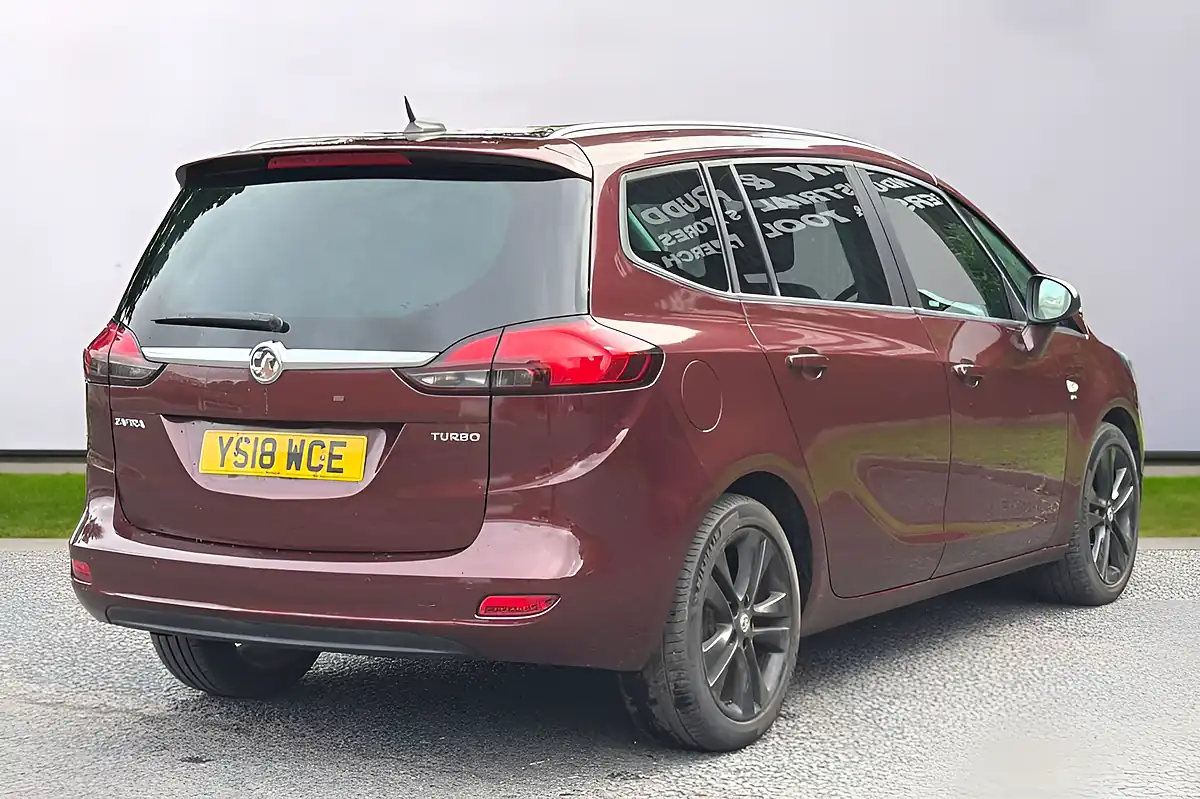 Used 2018 Vauxhall Zafira Tourer Sri Nav Red - Interior and Exterior details 10