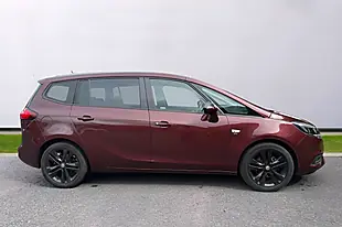 Used 2018 Vauxhall Zafira Tourer Sri Nav Red - Interior and Exterior details 11