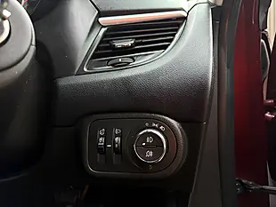 Used 2018 Vauxhall Zafira Tourer Sri Nav Red - Interior and Exterior details 14
