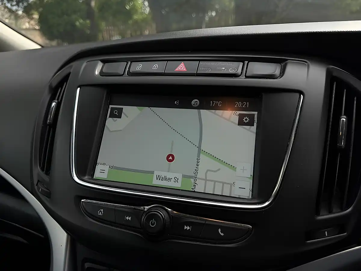 Used 2018 Vauxhall Zafira Tourer Sri Nav Red - Interior and Exterior details 20