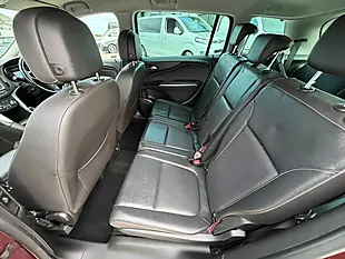 Used 2018 Vauxhall Zafira Tourer Sri Nav Red - Interior and Exterior details 17