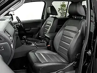 Used 2018 Volkswagen Amarok Highline Deep Black - Interior and Exterior details 13