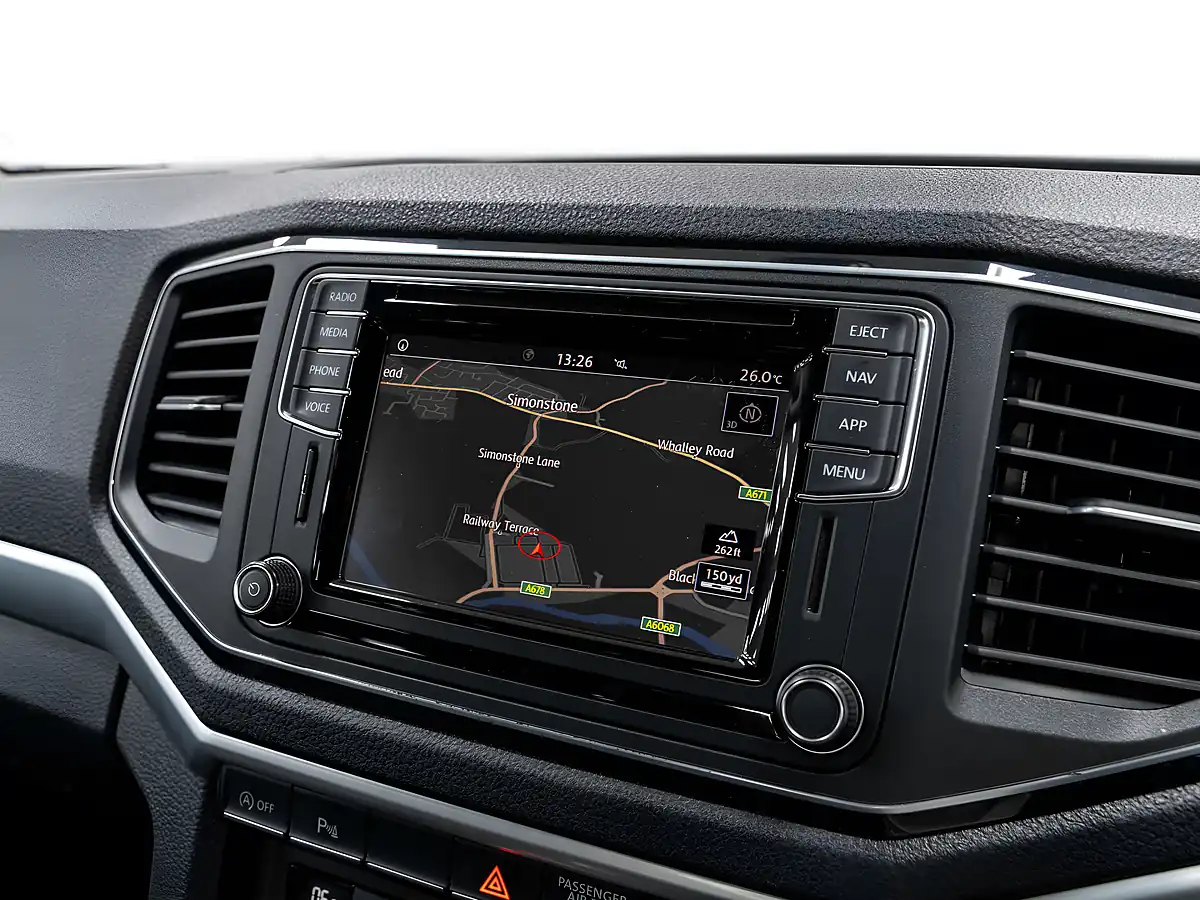 Used 2018 Volkswagen Amarok Highline Deep Black - Interior and Exterior details 18
