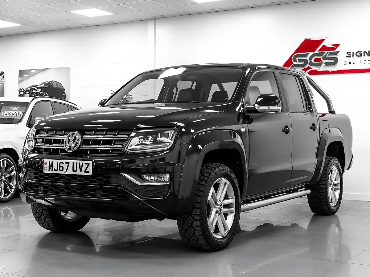 Used 2018 Volkswagen Amarok Highline Deep Black - Interior and Exterior details 2