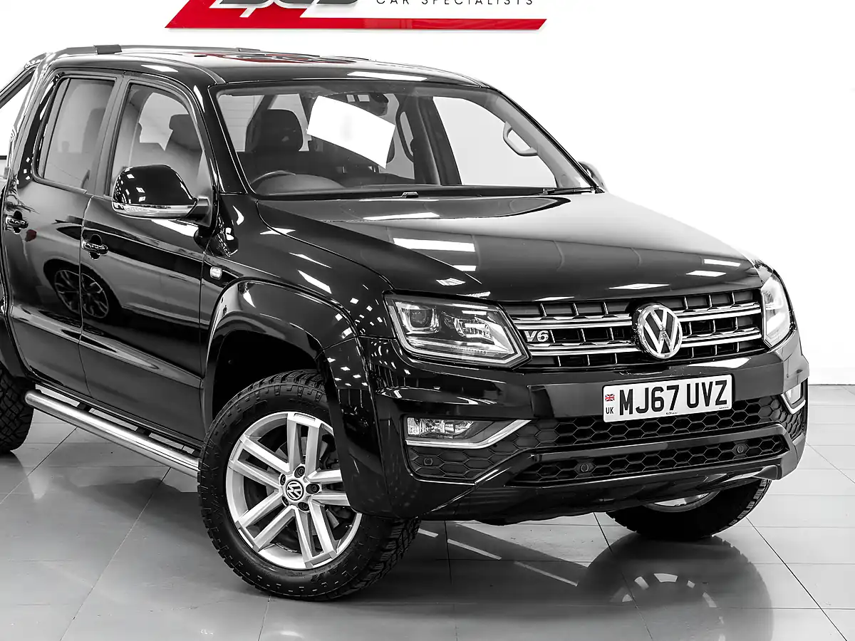 Used 2018 Volkswagen Amarok Highline Deep Black - Interior and Exterior details 9