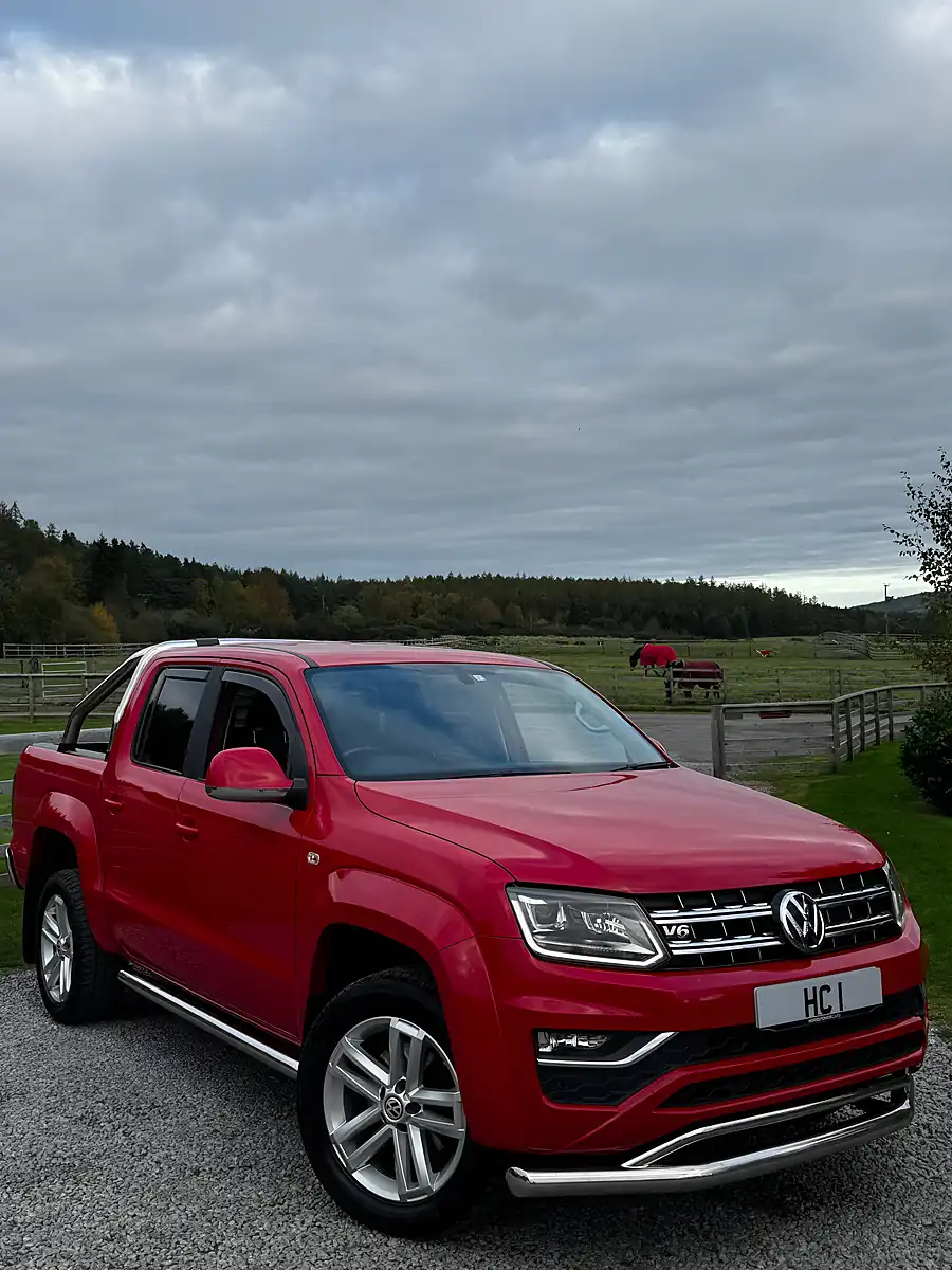 Used 2018 Volkswagen Amarok Highline Red - Interior and Exterior details 3