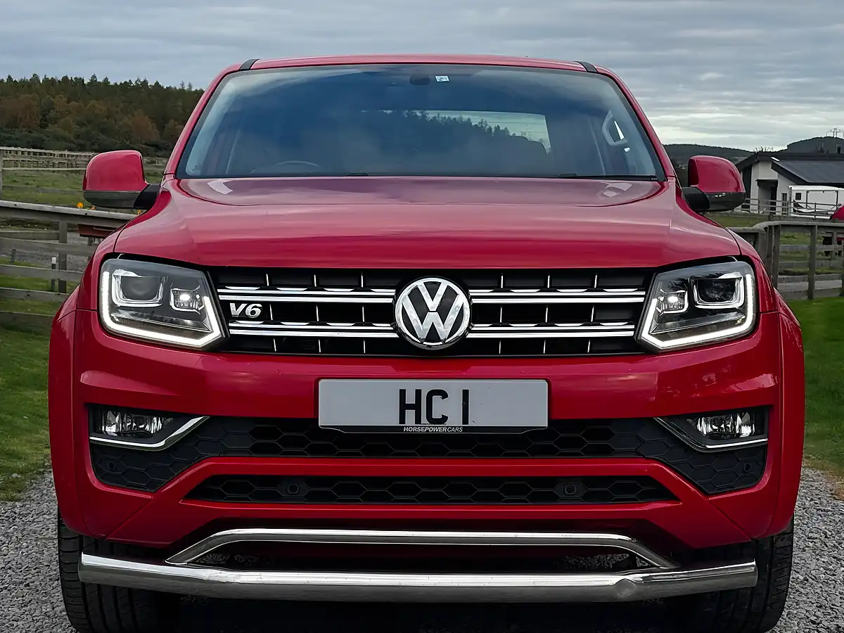 Used 2018 Volkswagen Amarok Highline Red - Interior and Exterior details 9