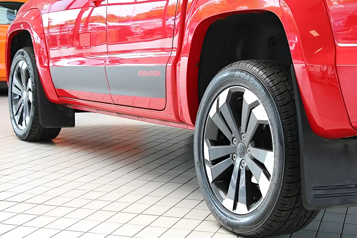 Used 2018 Volkswagen Amarok Highline Tornado Red - Interior and Exterior details 18