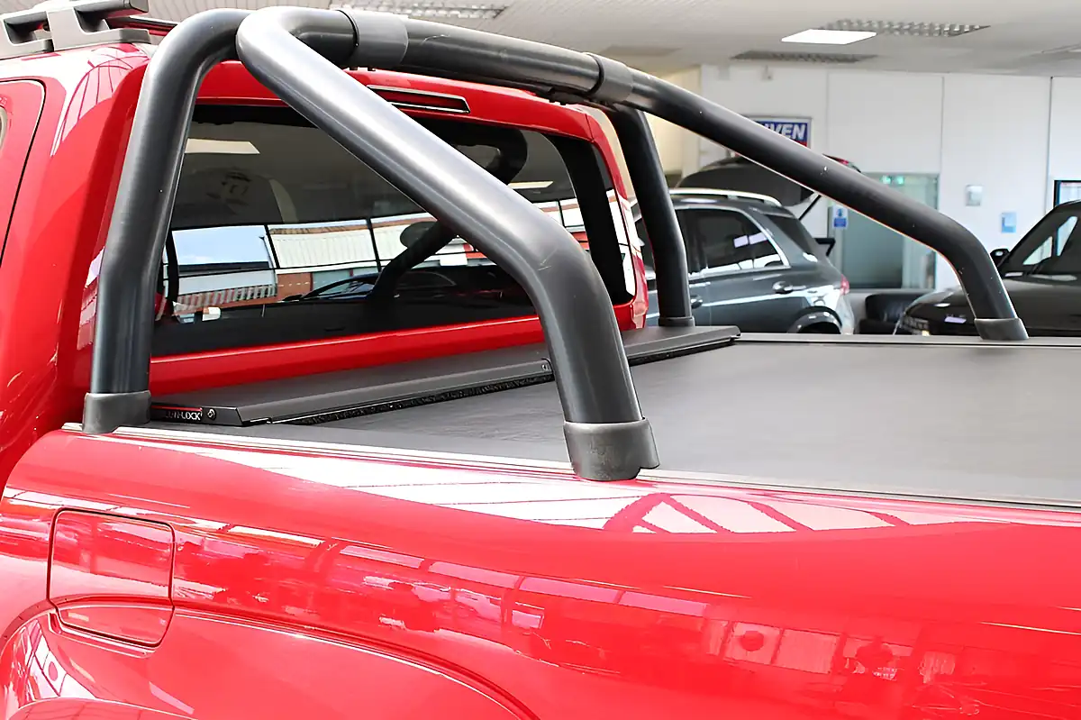 Used 2018 Volkswagen Amarok Highline Tornado Red - Interior and Exterior details 20
