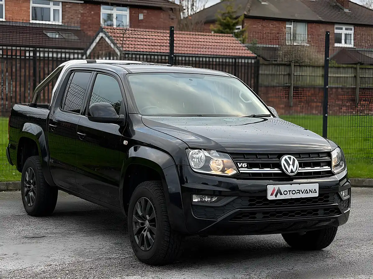 Used 2018 Volkswagen Amarok Trendline Black - Interior and Exterior details 6