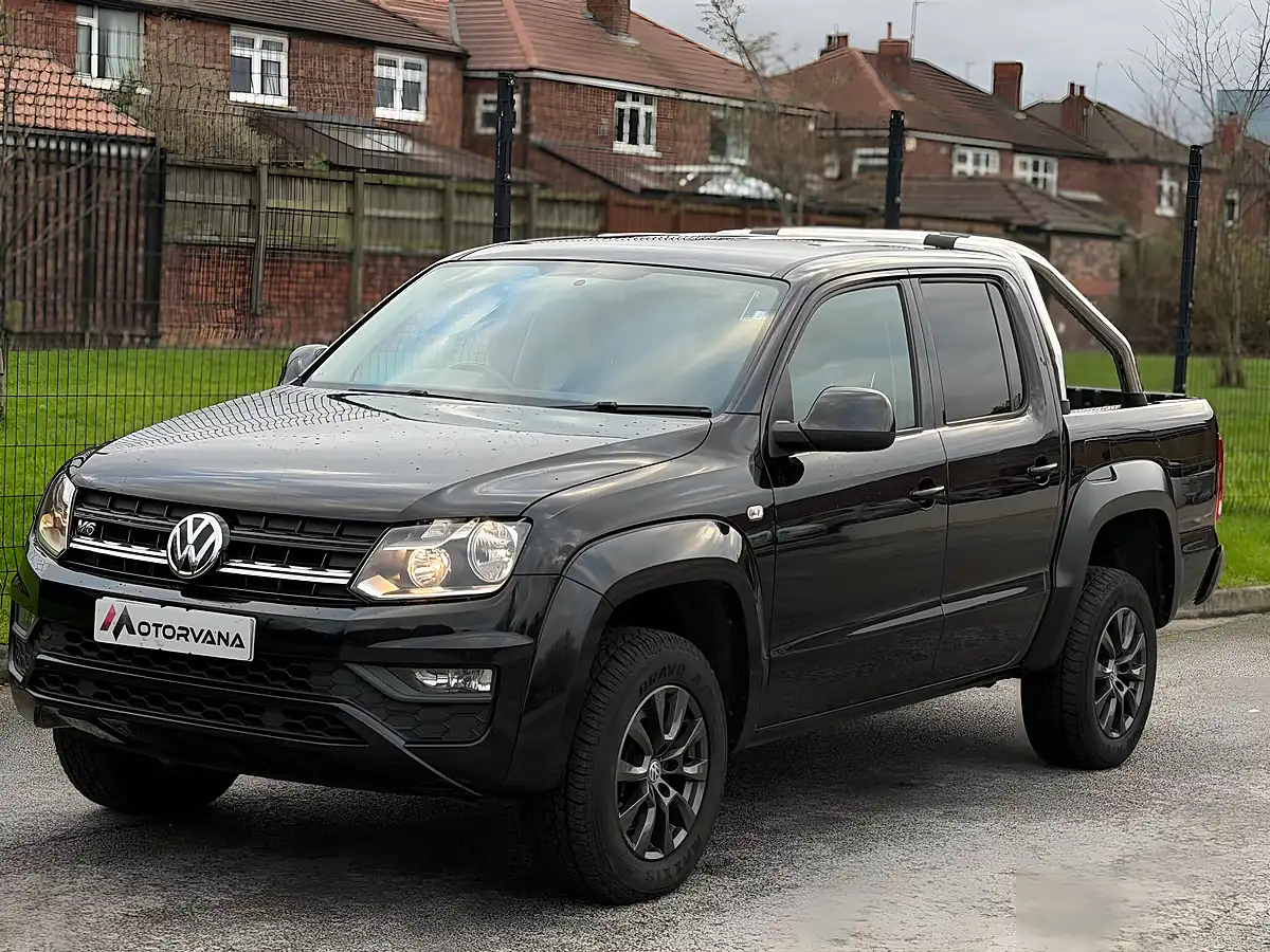 Used 2018 Volkswagen Amarok Trendline Black - Interior and Exterior details 8