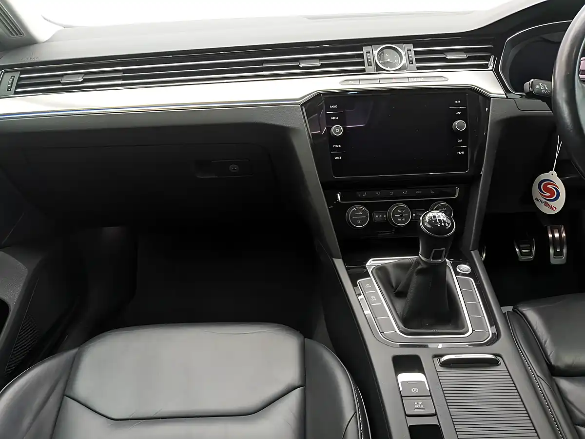Used 2018 Volkswagen Arteon Elegance Manganese Grey - Interior and Exterior details 19
