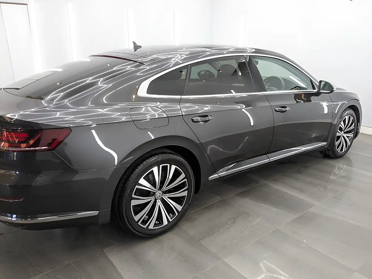 Used 2018 Volkswagen Arteon Elegance Manganese Grey - Interior and Exterior details 8