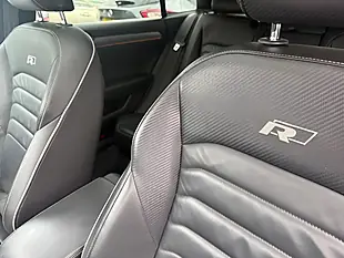 Used 2018 Volkswagen Arteon R-Line Atlantic Blue - Interior and Exterior details 17