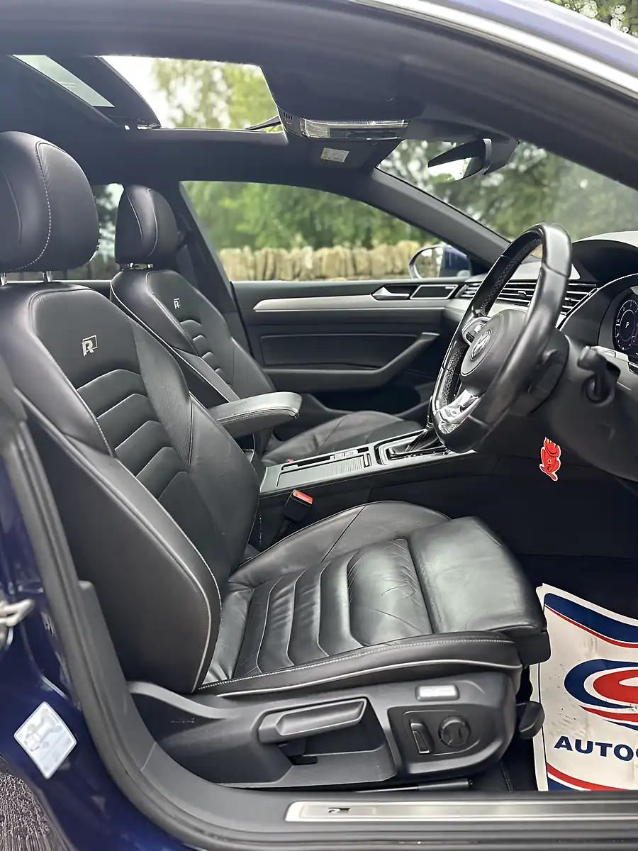 Used 2018 Volkswagen Arteon R-Line Blue - Interior and Exterior details 4