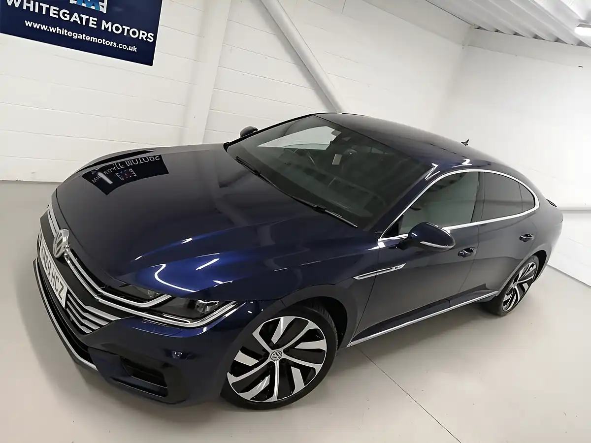 Used 2018 Volkswagen Arteon R-Line Fastback Blue - Interior and Exterior details 2