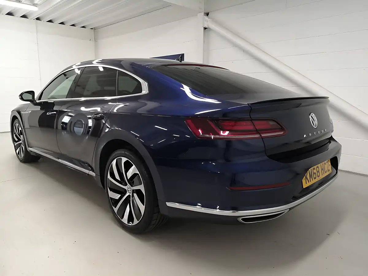 Used 2018 Volkswagen Arteon R-Line Fastback Blue - Interior and Exterior details 5