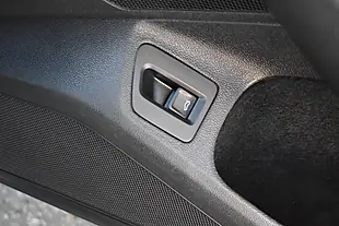 Used 2018 Volkswagen Arteon R-Line Fastback Pyrite Silver - Interior and Exterior details 12