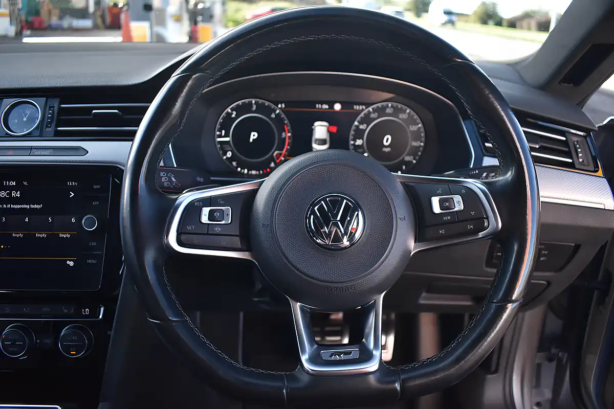 Used 2018 Volkswagen Arteon R-Line Fastback Pyrite Silver - Interior and Exterior details 13