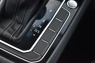 Used 2018 Volkswagen Arteon R-Line Fastback Pyrite Silver - Interior and Exterior details 15