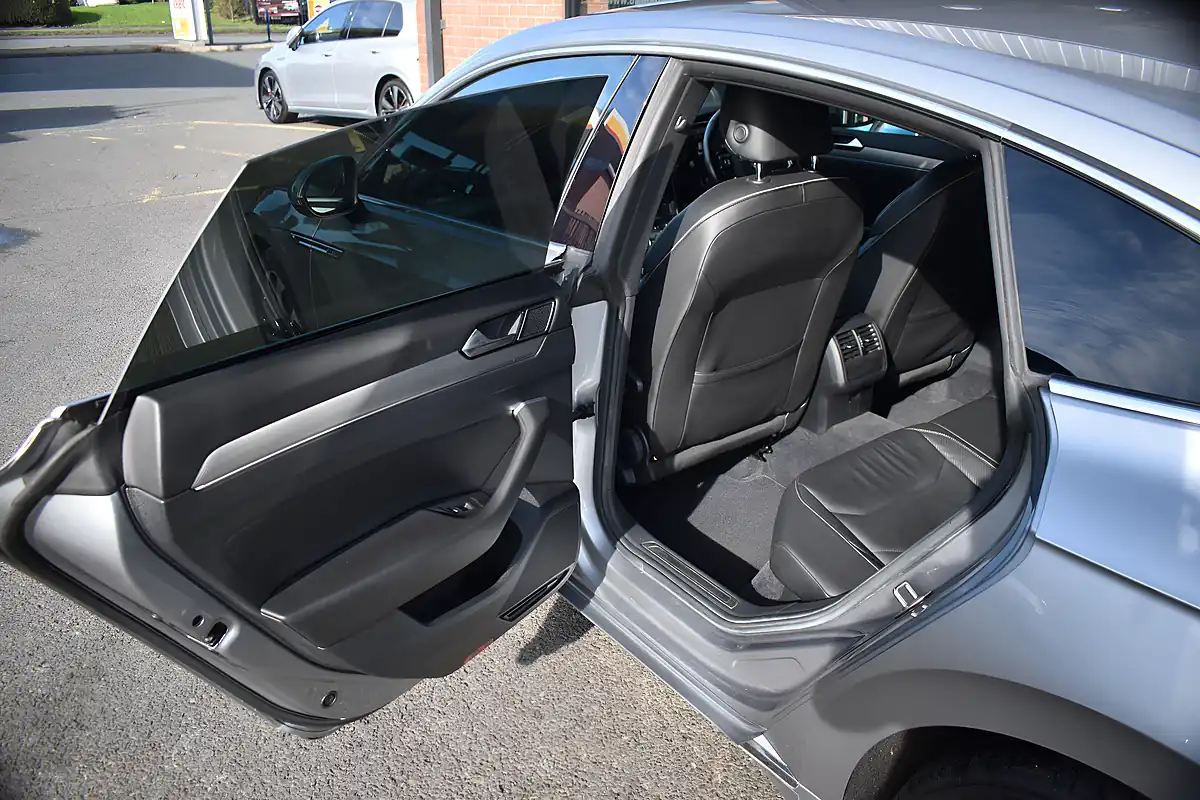 Used 2018 Volkswagen Arteon R-Line Fastback Pyrite Silver - Interior and Exterior details 18