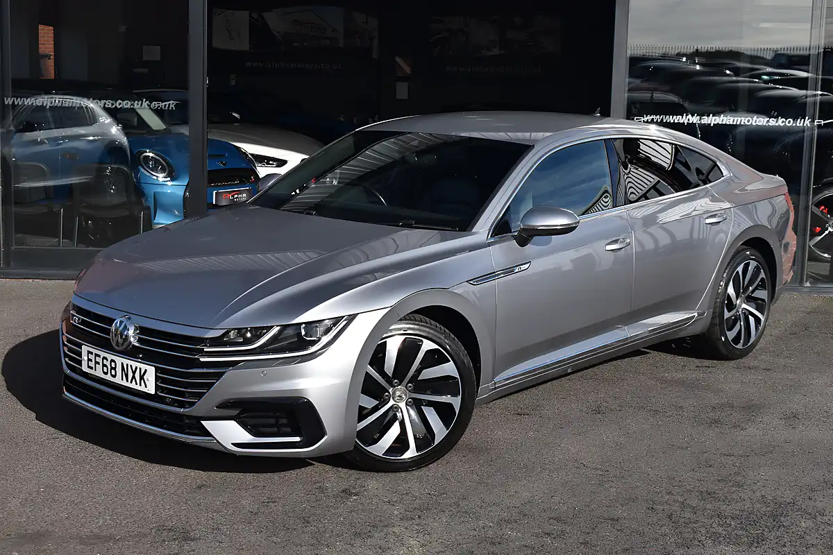 Used 2018 Volkswagen Arteon R-Line Fastback Pyrite Silver - Interior and Exterior details 3