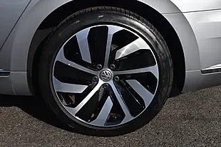 Used 2018 Volkswagen Arteon R-Line Fastback Pyrite Silver - Interior and Exterior details 9