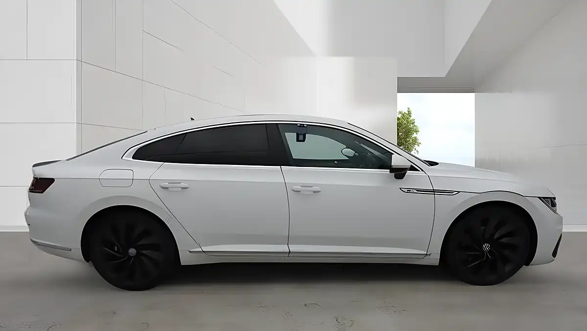 Used 2018 Volkswagen Arteon R-Line White - Interior and Exterior details 5