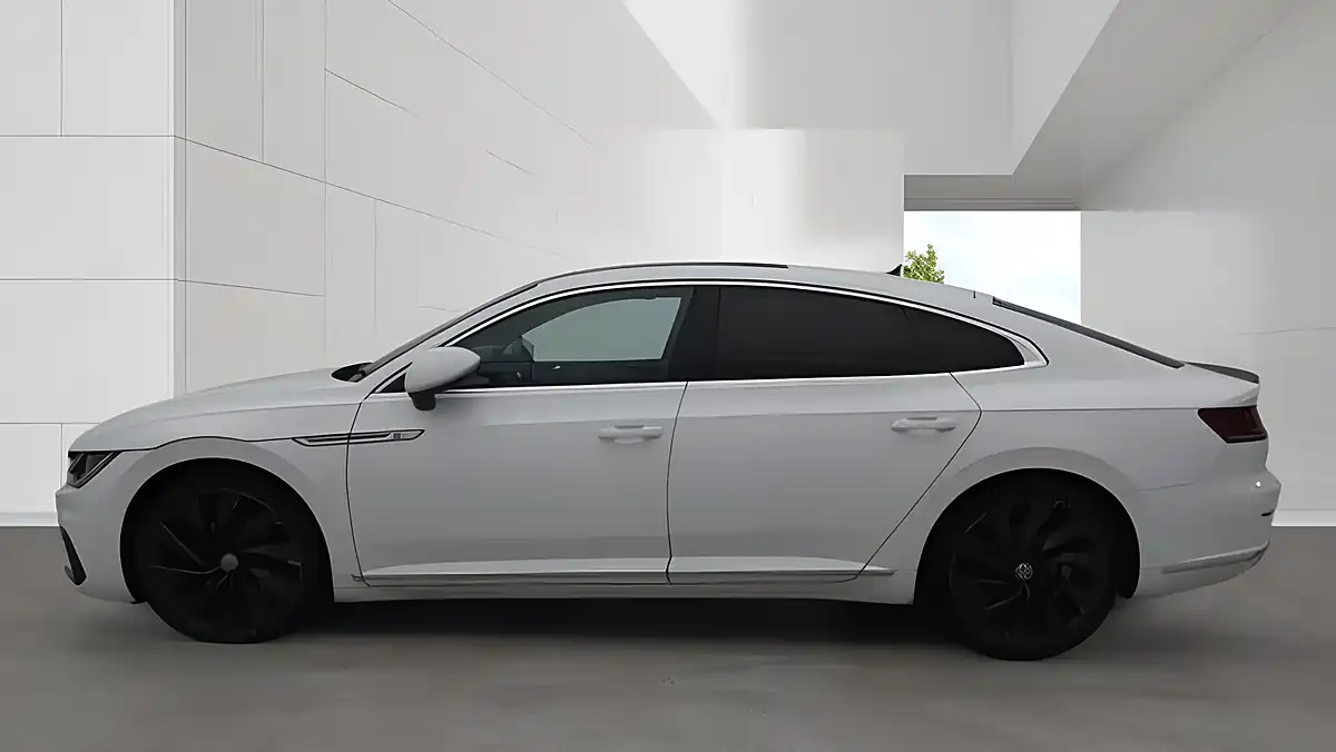 Used 2018 Volkswagen Arteon R-Line White - Interior and Exterior details 6