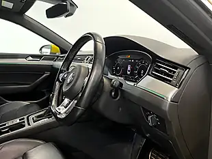 Used 2018 Volkswagen Arteon R-Line Yellow - Interior and Exterior details 14