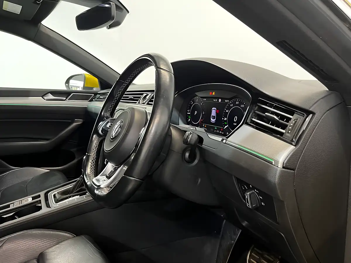 Used 2018 Volkswagen Arteon R-Line Yellow - Interior and Exterior details 14
