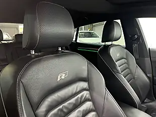 Used 2018 Volkswagen Arteon R-Line Yellow - Interior and Exterior details 17