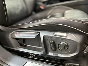 Used 2018 Volkswagen Arteon R-Line Yellow - Interior and Exterior details 18
