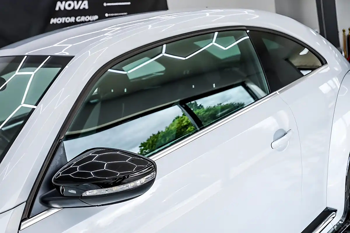 Used 2018 Volkswagen Beetle R-Line Silver - Interior and Exterior details 12