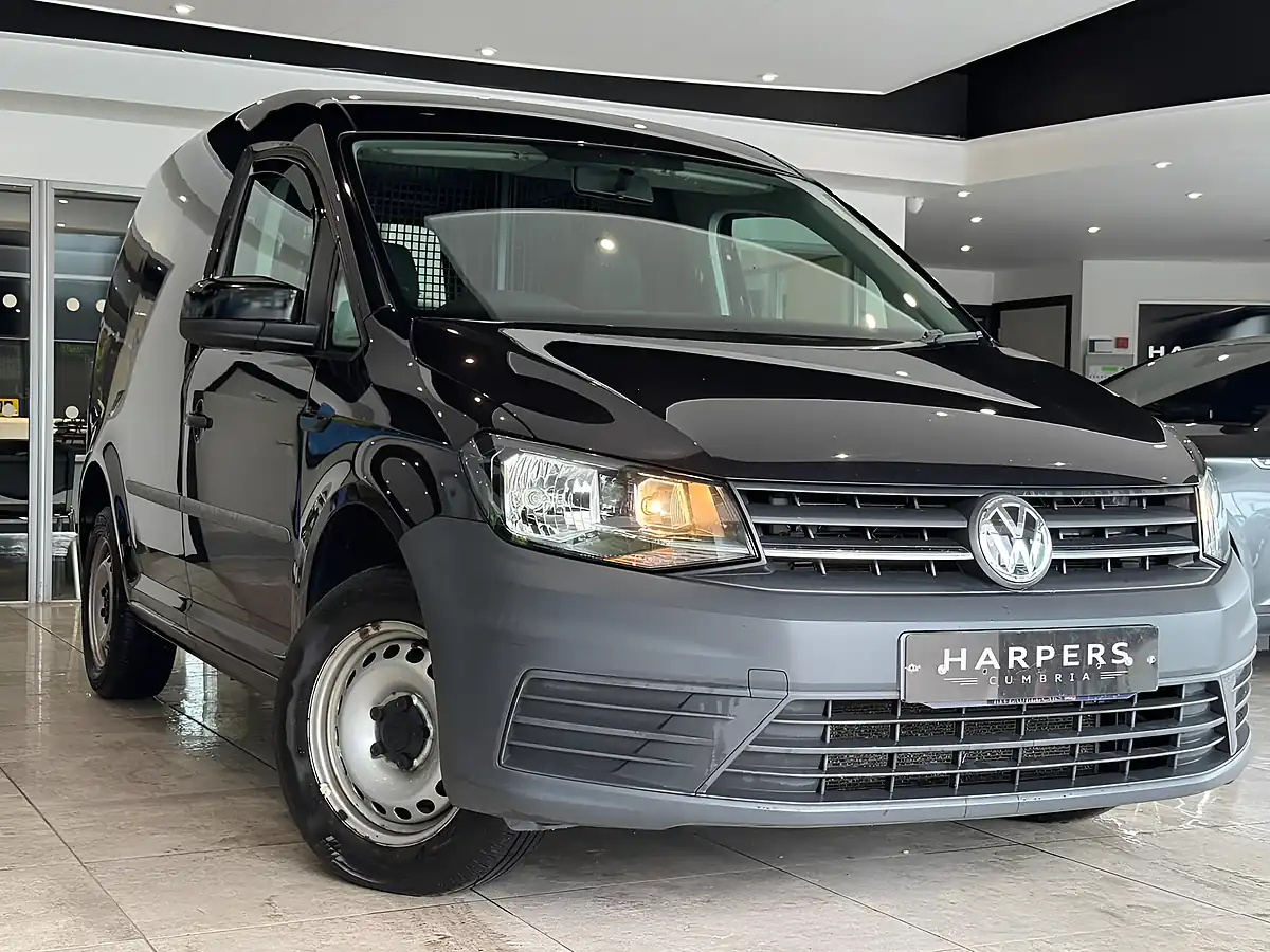 Used 2018 Volkswagen Caddy C20 Bluemotion Tech Startline Black - Front View