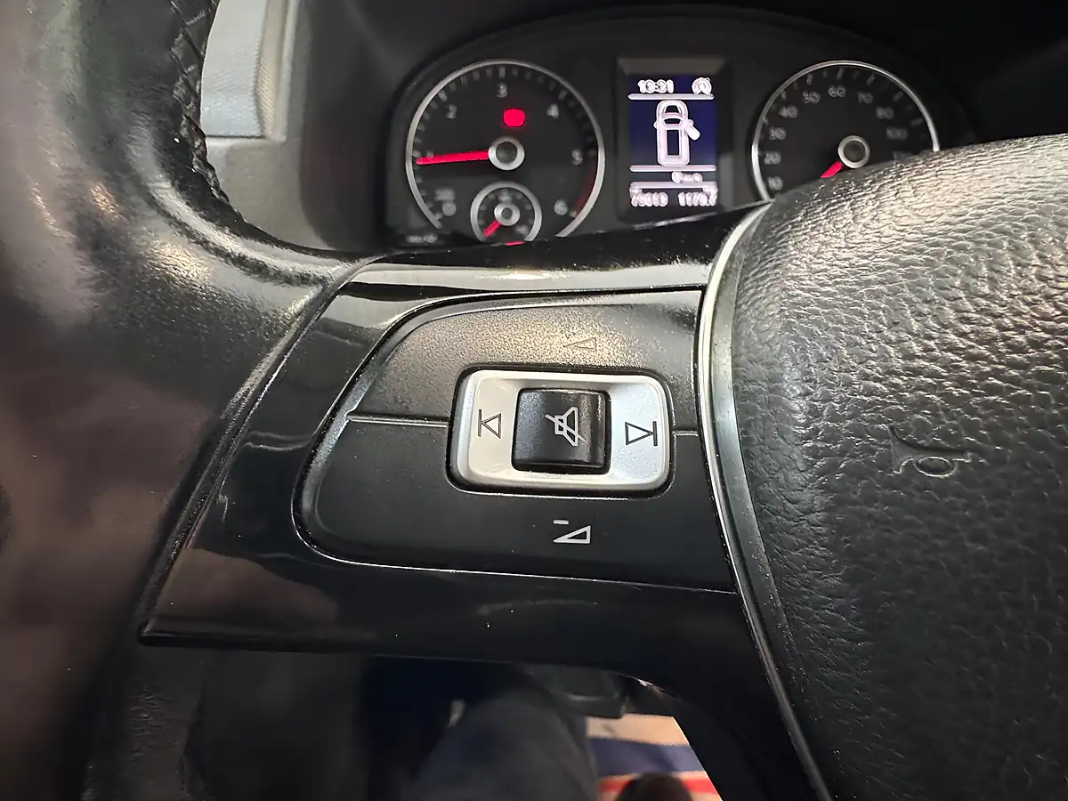 Used 2018 Volkswagen Caddy C20 Bluemotion Tech Startline Black - Interior and Exterior details 18