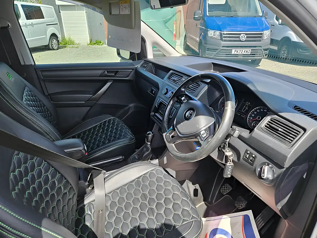 Used 2018 Volkswagen Caddy C20 Trendline White - Interior and Exterior details 11
