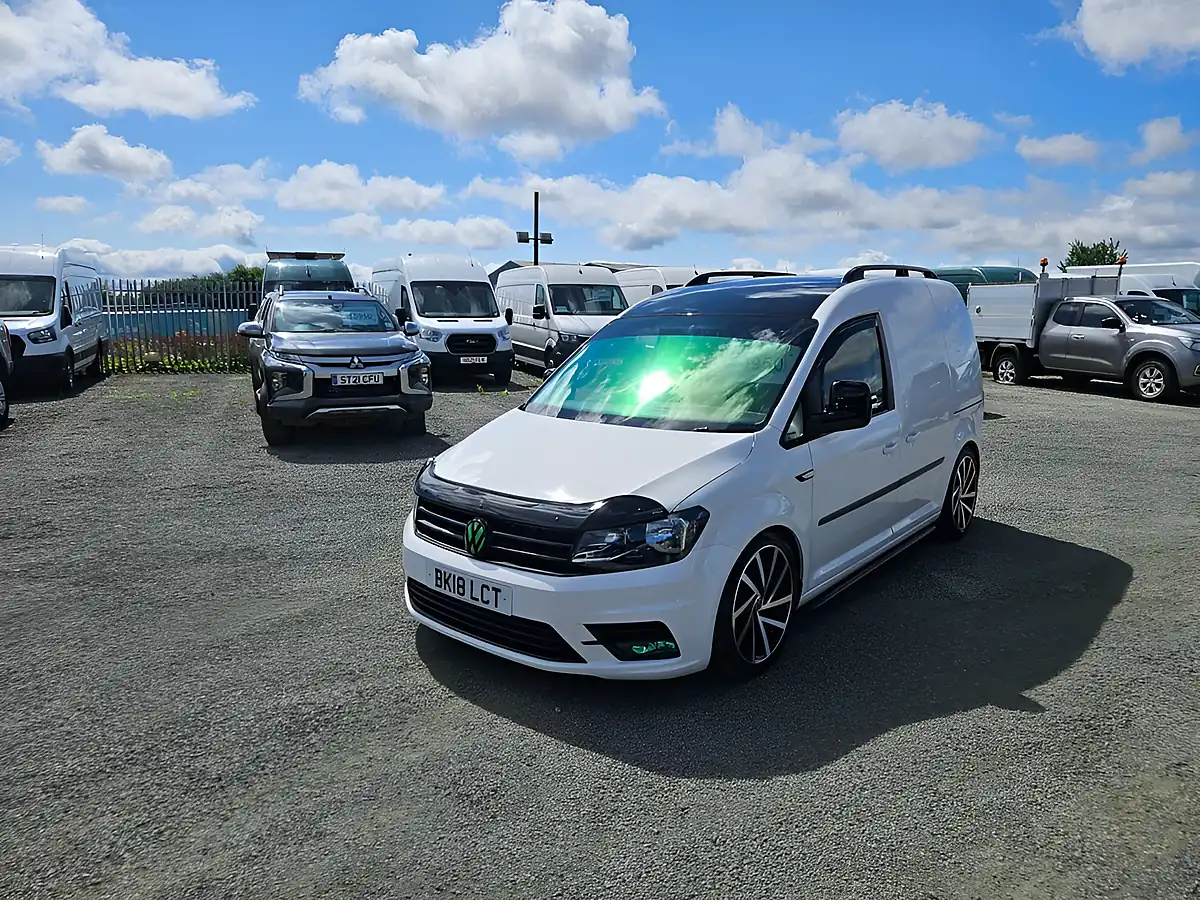Used 2018 Volkswagen Caddy C20 Trendline White - Interior and Exterior details 4
