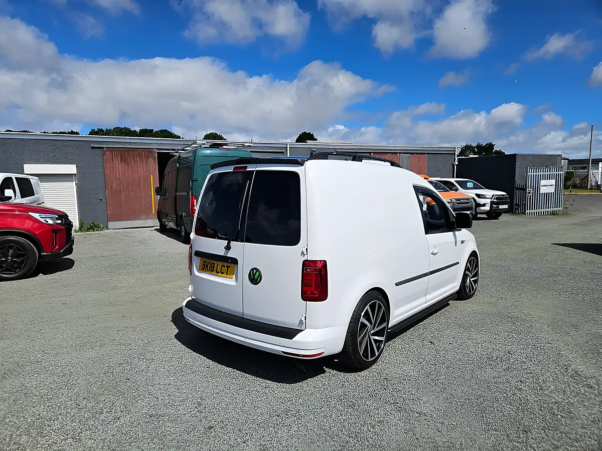 Used 2018 Volkswagen Caddy C20 Trendline White - Interior and Exterior details 8