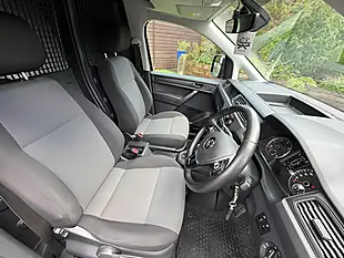 Used 2018 Volkswagen Caddy Highline Black - Interior and Exterior details 17