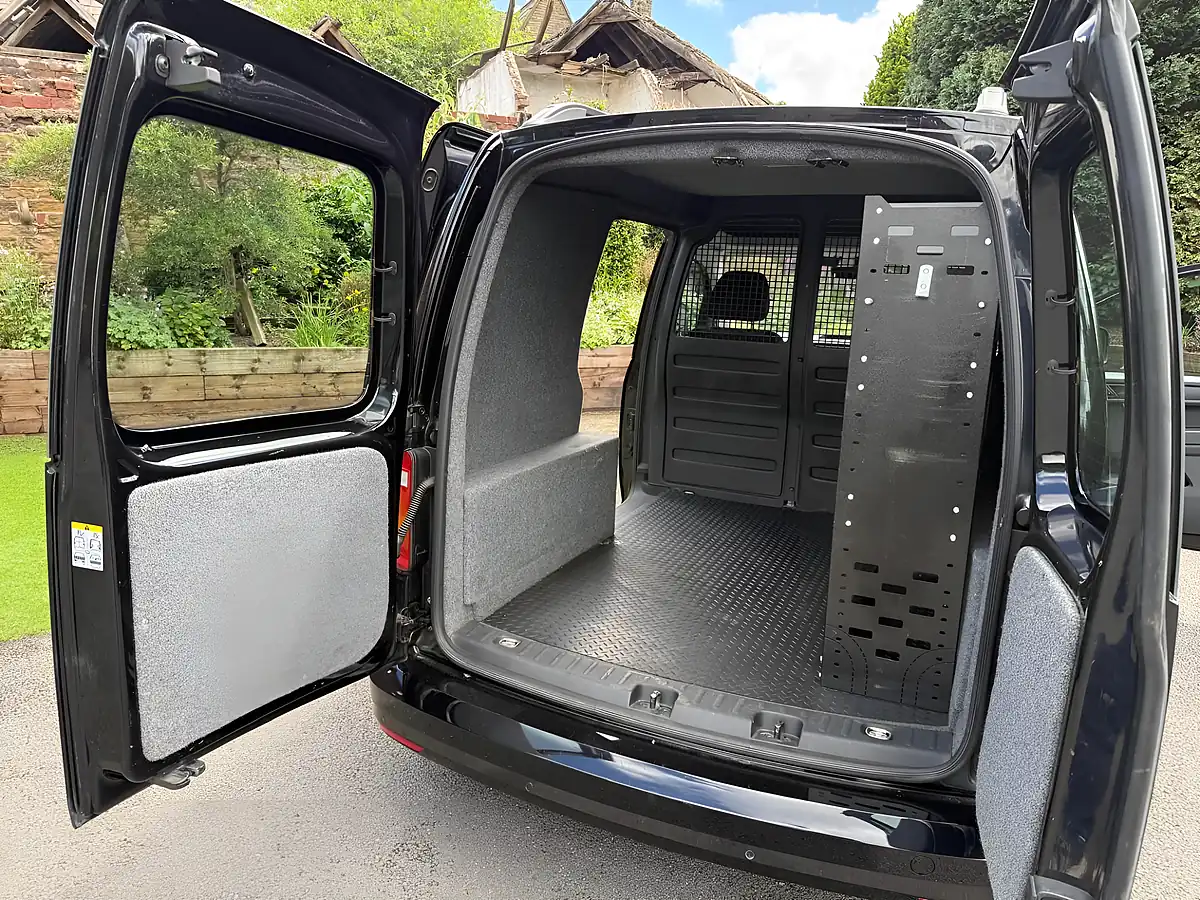 Used 2018 Volkswagen Caddy Highline Black - Interior and Exterior details 18